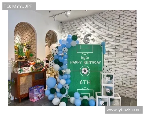 足球明星喜迎新生儿男宝宝降临家庭幸福满满